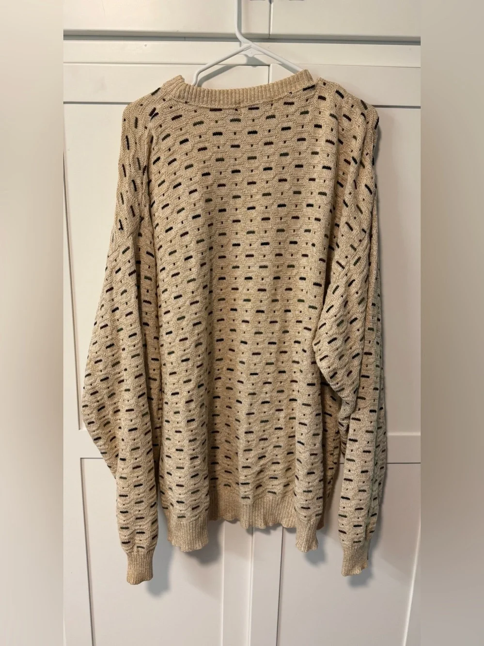 Vintage Trader Bay Men's Oversized Cream Crewneck Sweater